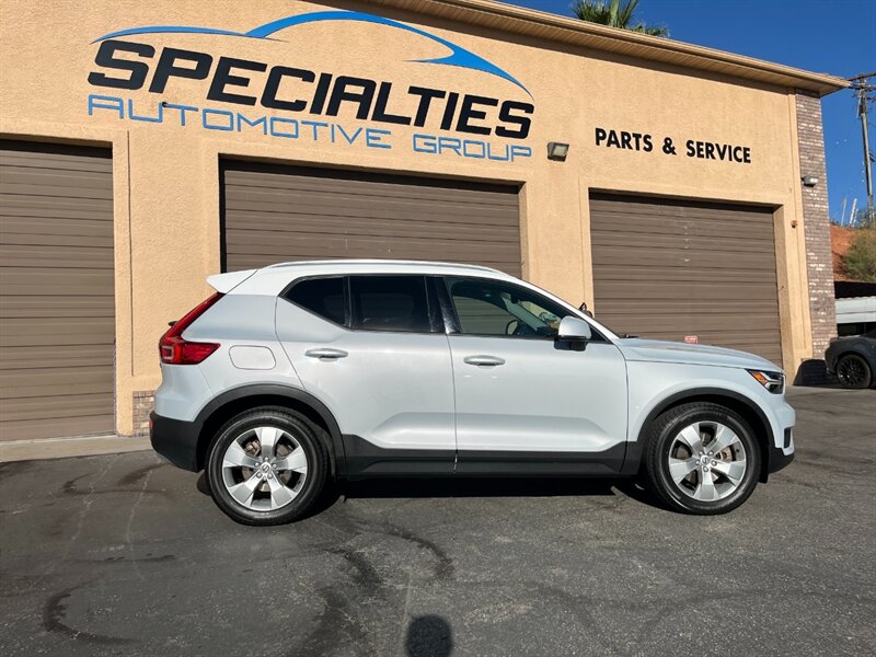 2020 Volvo XC40 T4 Momentum - Photo 6 - St. George, UT 84770-2625
