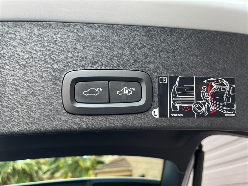 2020 Volvo XC40 T4 Momentum - Photo 44 - St. George, UT 84770-2625