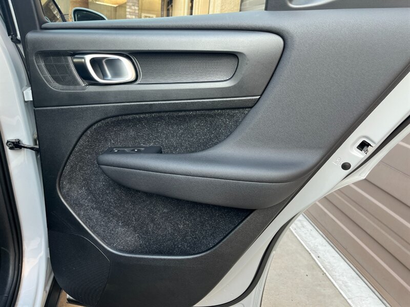 2020 Volvo XC40 T4 Momentum - Photo 47 - St. George, UT 84770-2625