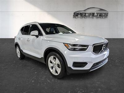 2020 Volvo XC40 T4 Momentum SUV