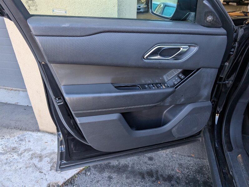 2019 Land Rover Range Rover Velar D180 S - Photo 17 - Bountiful, UT 84010