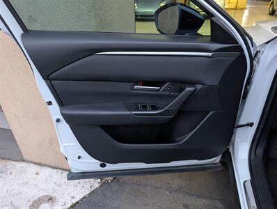 2023 Mazda CX-50 2.5 S Preferred Plus   - Photo 18 - Bountiful, UT 84010