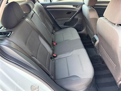 2017 Volkswagen e-Golf SE   - Photo 15 - St. George, UT 84770-2625