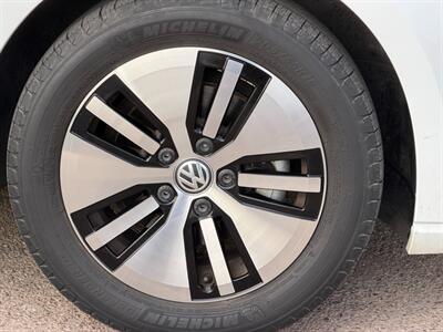 2017 Volkswagen e-Golf SE   - Photo 37 - St. George, UT 84770-2625