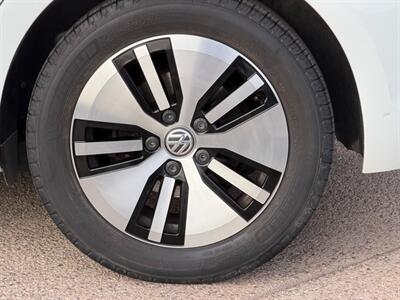 2017 Volkswagen e-Golf SE   - Photo 35 - St. George, UT 84770-2625