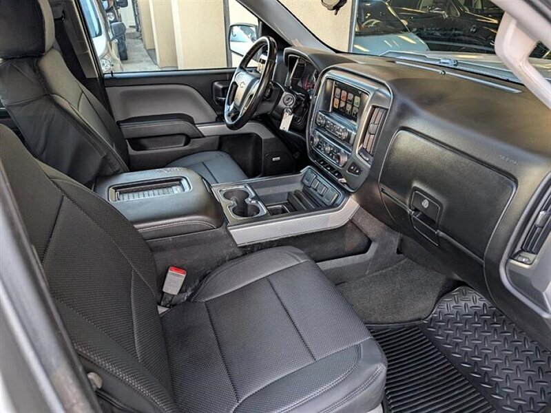 2018 Chevrolet Silverado 1500 LT Z71 - Photo 4 - Bountiful, UT 84010