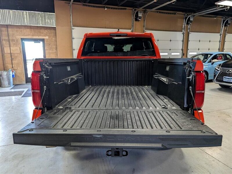 2024 Toyota Tacoma TRD Off-Road - Photo 10 - Bountiful, UT 84010