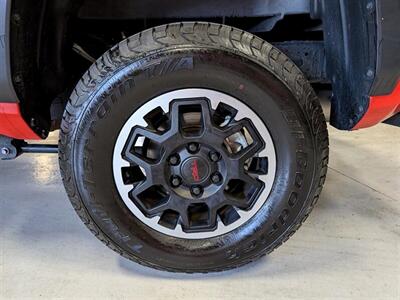 2024 Toyota Tacoma TRD Off-Road   - Photo 15 - Bountiful, UT 84010