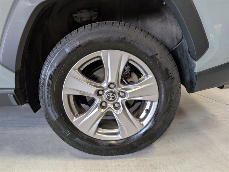 2023 Toyota RAV4 XLE - Photo 13 - Bountiful, UT 84010