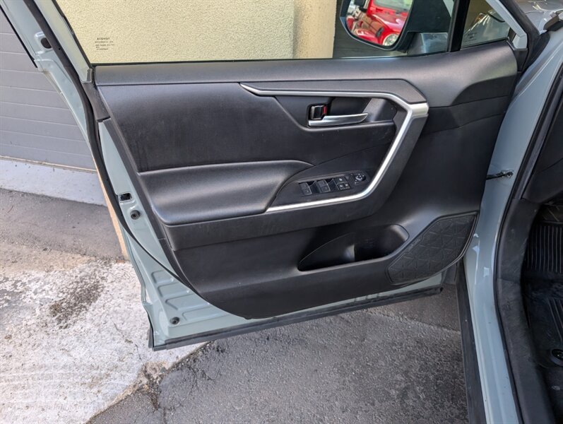 2023 Toyota RAV4 XLE - Photo 16 - Bountiful, UT 84010