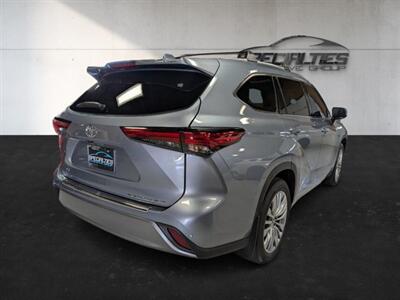 2023 Toyota Highlander Platinum   - Photo 10 - Bountiful, UT 84010