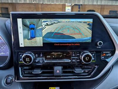 2023 Toyota Highlander Platinum   - Photo 22 - Bountiful, UT 84010