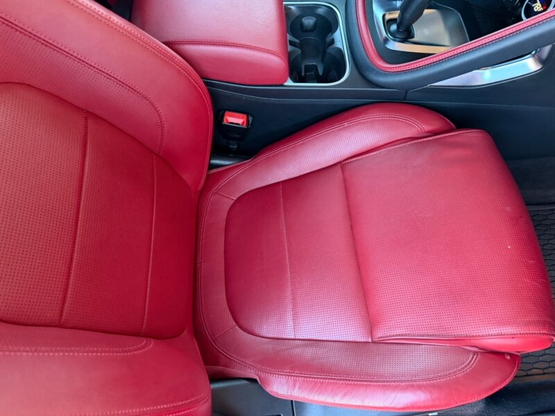 2020 Jaguar E-PACE P300 R-Dynamic HSE - Photo 39 - St. George, UT 84770-2625