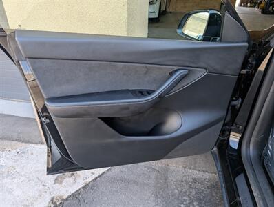 2022 Tesla Model Y Long Range   - Photo 18 - Bountiful, UT 84010