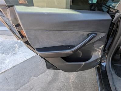 2022 Tesla Model Y Long Range   - Photo 24 - Bountiful, UT 84010