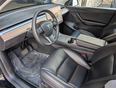 2022 Tesla Model Y Long Range   - Photo 2 - Bountiful, UT 84010