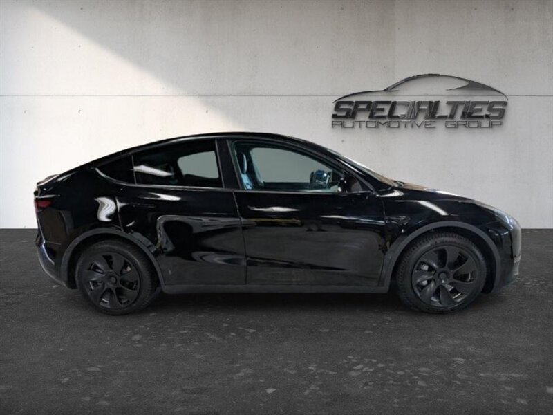 2022 Tesla Model Y Long Range - Photo 11 - Bountiful, UT 84010