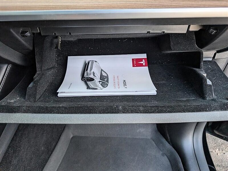 2022 Tesla Model Y Long Range - Photo 31 - Bountiful, UT 84010