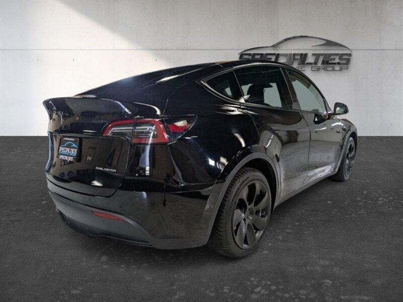 2022 Tesla Model Y Long Range - Photo 10 - Bountiful, UT 84010