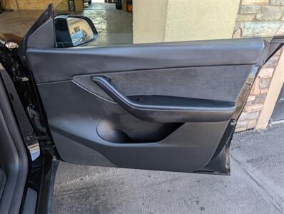 2022 Tesla Model Y Long Range   - Photo 29 - Bountiful, UT 84010