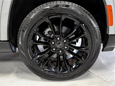 2024 Jeep Grand Wagoneer L Series III Obsidian - Photo 12 - Bountiful, UT 84010