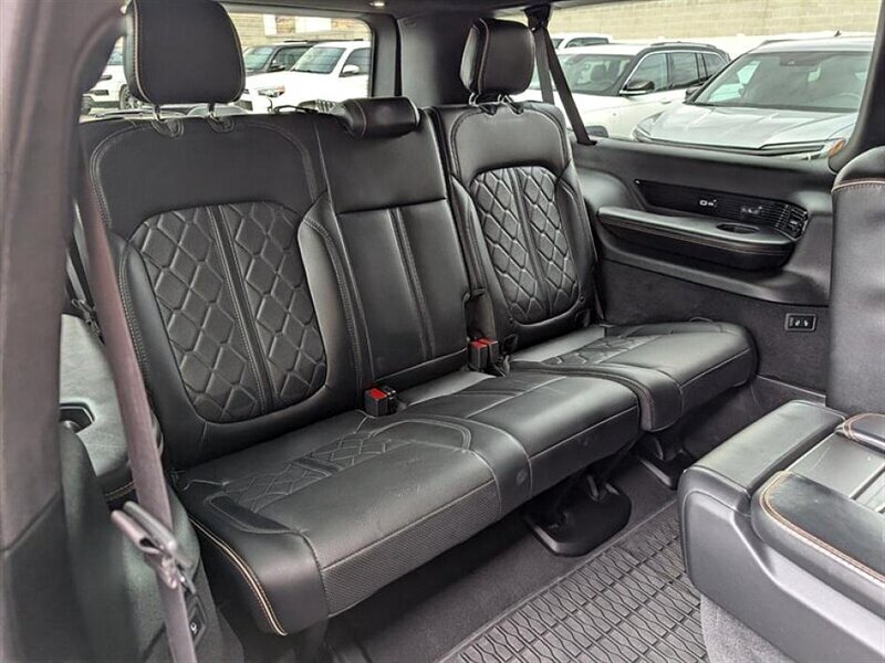 2024 Jeep Grand Wagoneer L Series III Obsidian - Photo 30 - Bountiful, UT 84010