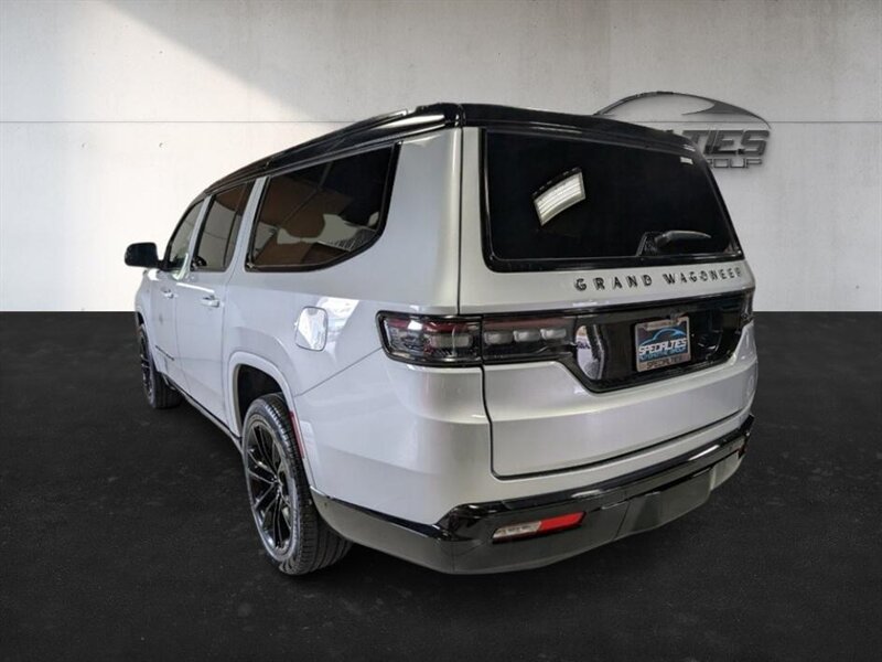 2024 Jeep Grand Wagoneer L Series III Obsidian - Photo 8 - Bountiful, UT 84010