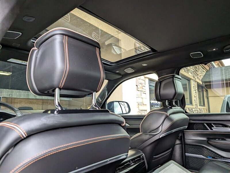 2024 Jeep Grand Wagoneer L Series III Obsidian - Photo 25 - Bountiful, UT 84010