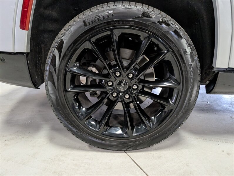 2024 Jeep Grand Wagoneer L Series III Obsidian - Photo 13 - Bountiful, UT 84010