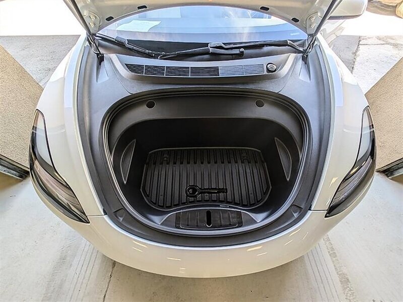 2020 Tesla Model 3 Long Range - Photo 16 - Bountiful, UT 84010