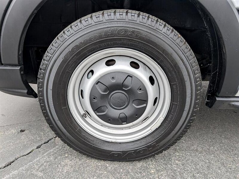 2019 Ford Transit 150 XL   - Photo 15 - Bountiful, UT 84010