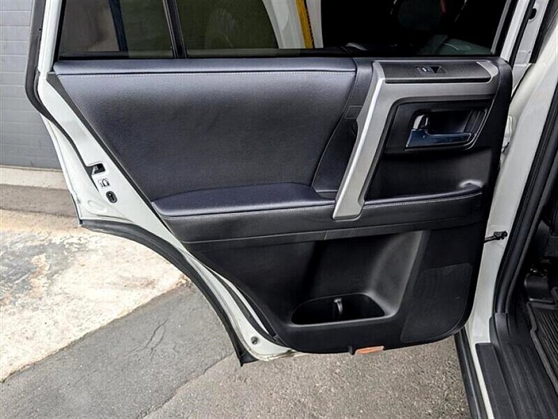 2022 Toyota 4Runner SR5 Premium - Photo 23 - St. George, UT 84770-2625