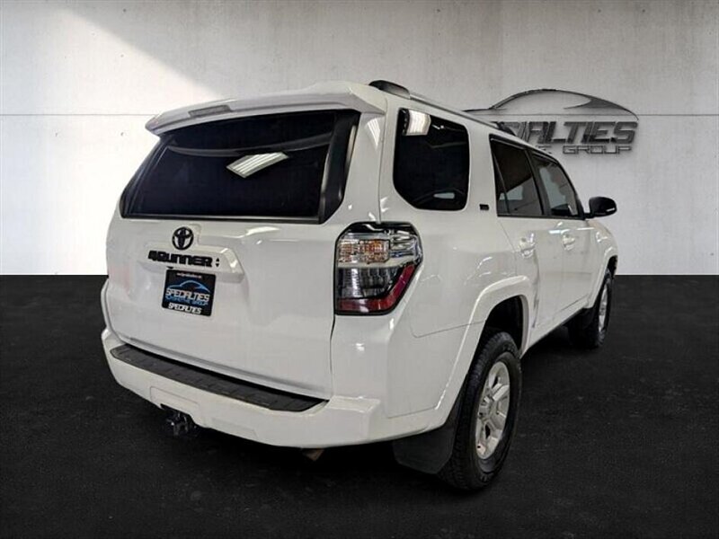 2022 Toyota 4Runner SR5 Premium - Photo 10 - St. George, UT 84770-2625