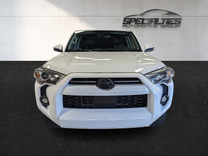 2022 Toyota 4Runner SR5 Premium photo 3