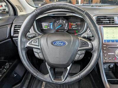 2020 Ford Fusion Hybrid Titanium   - Photo 18 - Bountiful, UT 84010