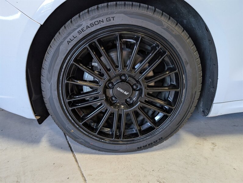 2020 Ford Fusion Hybrid Titanium   - Photo 15 - Bountiful, UT 84010