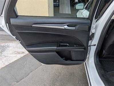 2020 Ford Fusion Hybrid Titanium   - Photo 18 - Bountiful, UT 84010