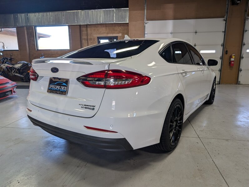 2020 Ford Fusion Hybrid Titanium   - Photo 10 - Bountiful, UT 84010