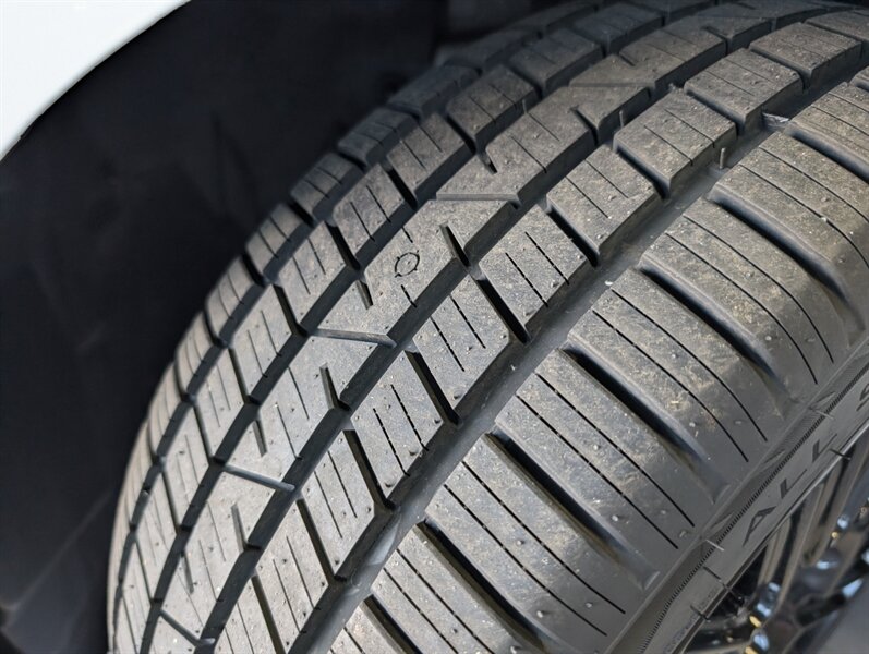 2020 Ford Fusion Hybrid Titanium   - Photo 16 - Bountiful, UT 84010