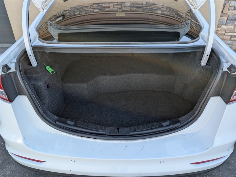 2020 Ford Fusion Hybrid Titanium   - Photo 29 - Bountiful, UT 84010