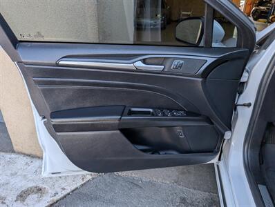 2020 Ford Fusion Hybrid Titanium   - Photo 18 - Bountiful, UT 84010