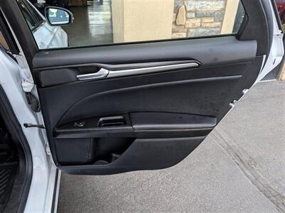 2020 Ford Fusion Hybrid Titanium   - Photo 25 - Bountiful, UT 84010