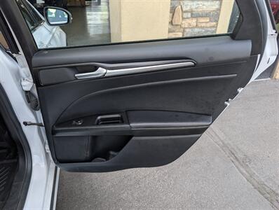 2020 Ford Fusion Hybrid Titanium   - Photo 25 - Bountiful, UT 84010