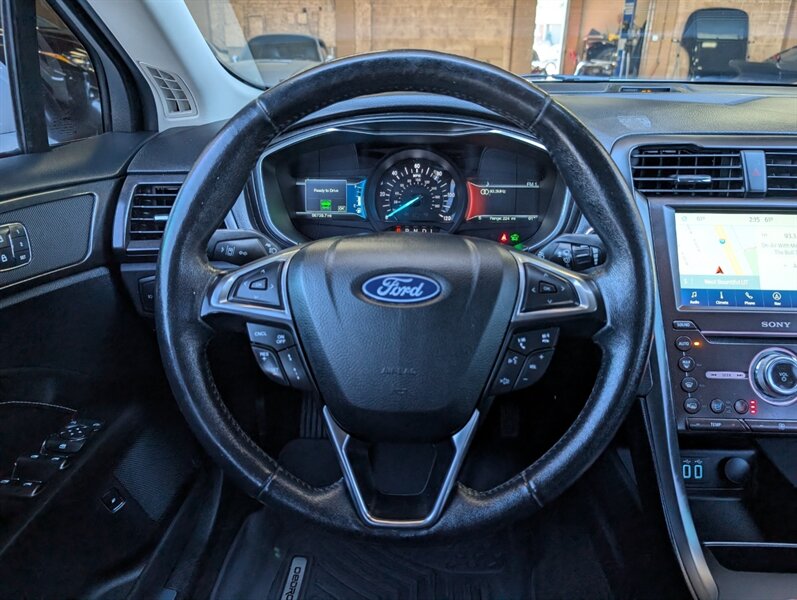 2020 Ford Fusion Hybrid Titanium   - Photo 19 - Bountiful, UT 84010