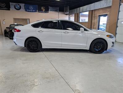 2020 Ford Fusion Hybrid Titanium   - Photo 11 - Bountiful, UT 84010