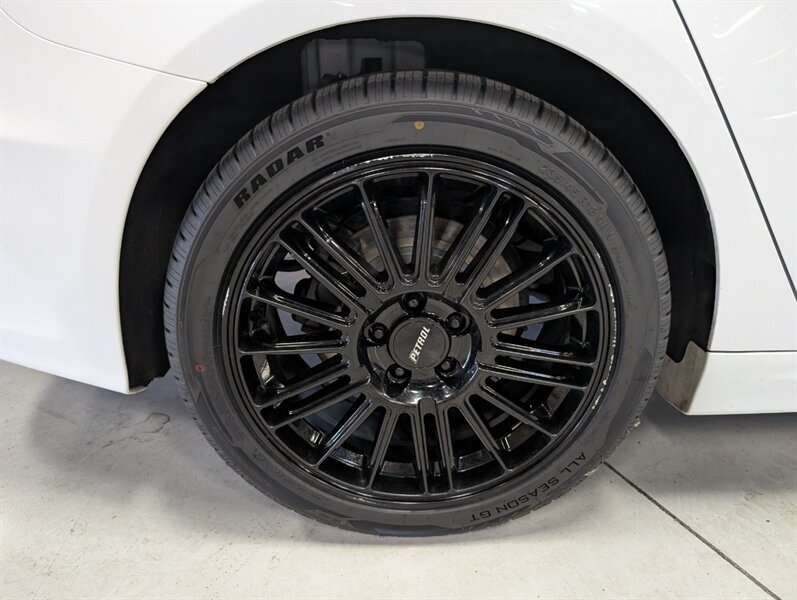 2020 Ford Fusion Hybrid Titanium   - Photo 13 - Bountiful, UT 84010