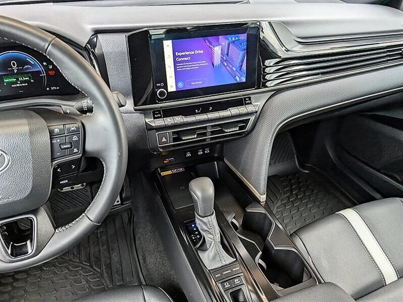 2025 Toyota Camry SE Hybrid - Photo 23 - Bountiful, UT 84010
