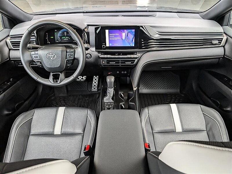 2025 Toyota Camry SE Hybrid - Photo 3 - Bountiful, UT 84010