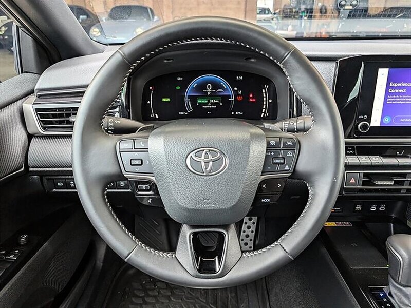 2025 Toyota Camry SE Hybrid - Photo 19 - Bountiful, UT 84010