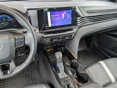 2025 Toyota Camry SE Hybrid   - Photo 23 - Bountiful, UT 84010